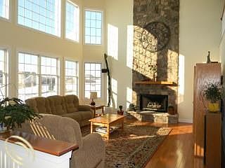 5th image of 1785 Bristol Dr