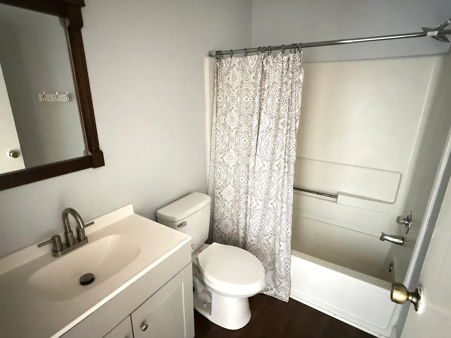 3 bed, 2.5 bath, 1326 sqft, $1,900 — Photo 4