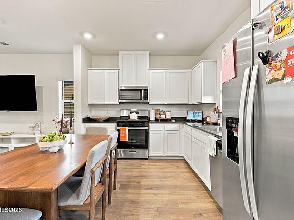 5th image of 737 Hamilton Park Ct