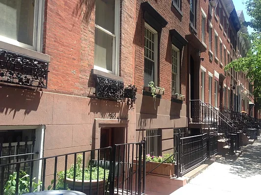 Rented by MNS | media 16