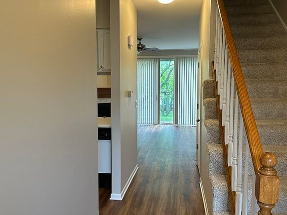2nd image of 545 Woodcrest Dr #545