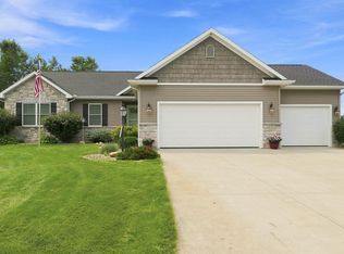 59753 Park Side Dr, Elkhart, IN 46517