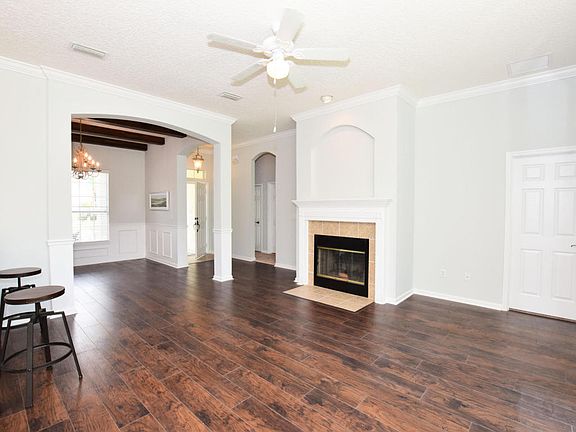 3rd image of 2230 Thornbrook Dr