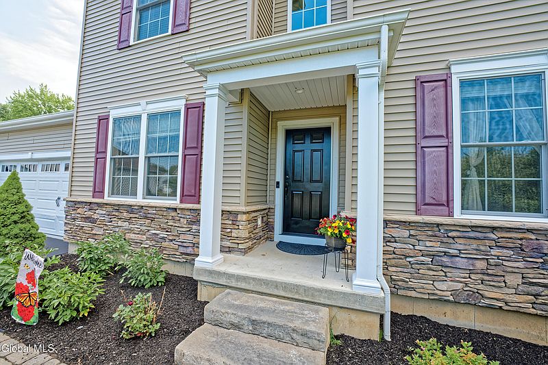 3rd image of 43 Madeleine Lane