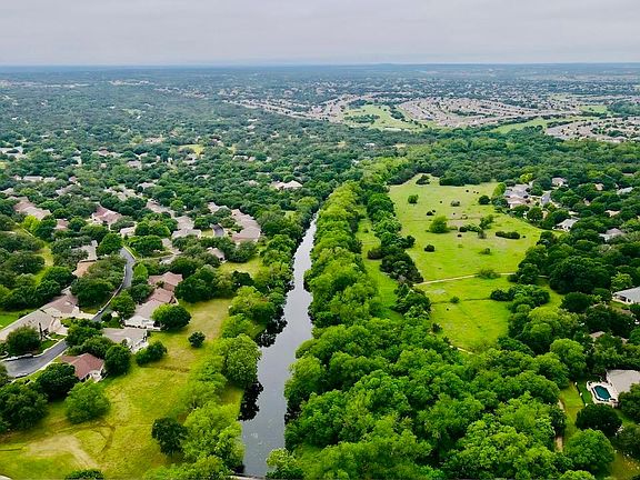 5th image of 113 Lubbock Dr