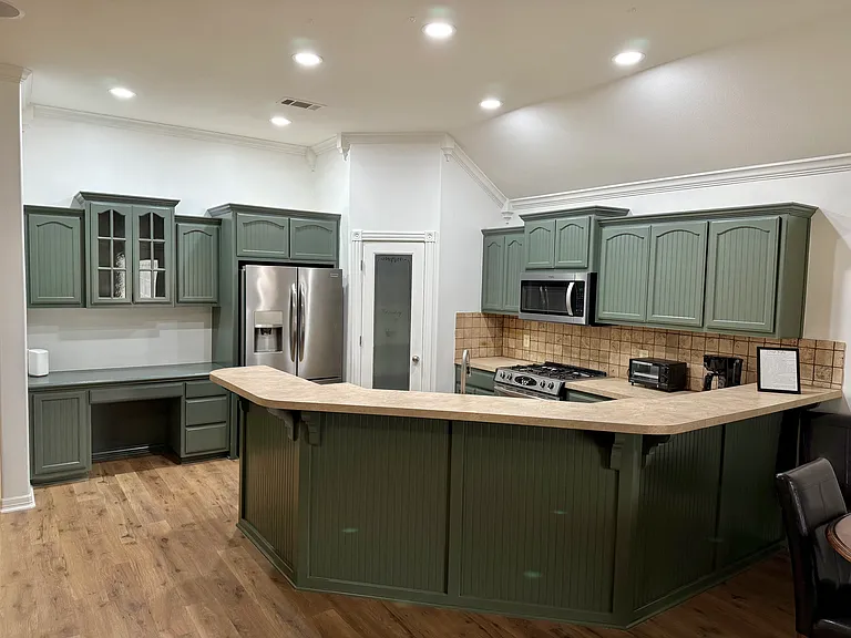 2212 E Queens St — Photo 3