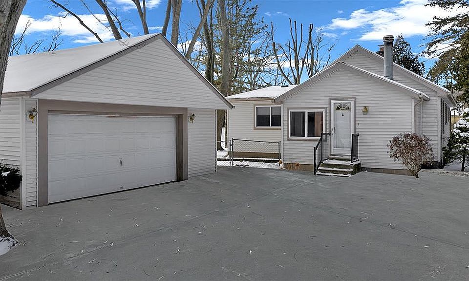 Welcome to 23401 Tuck Rd!