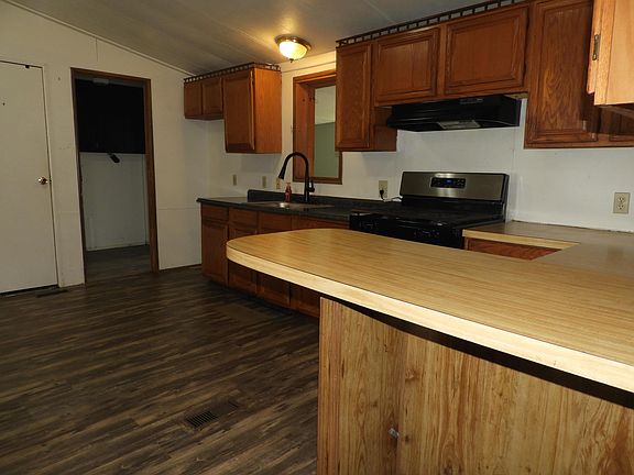 5th image of 5 Pepper Ridge Dr