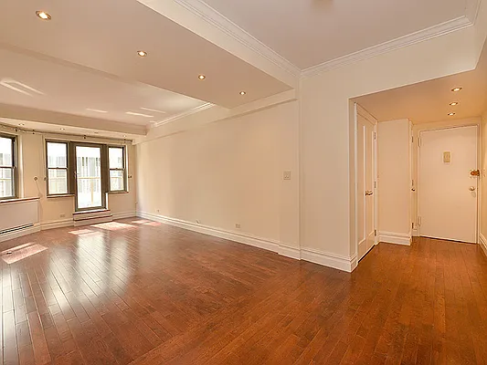 Rented by Cooper & Cooper Real Estate | media 22