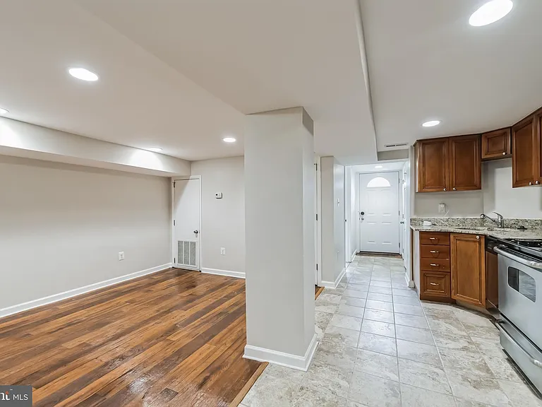 2411 N Capitol St NE #B — Photo 10