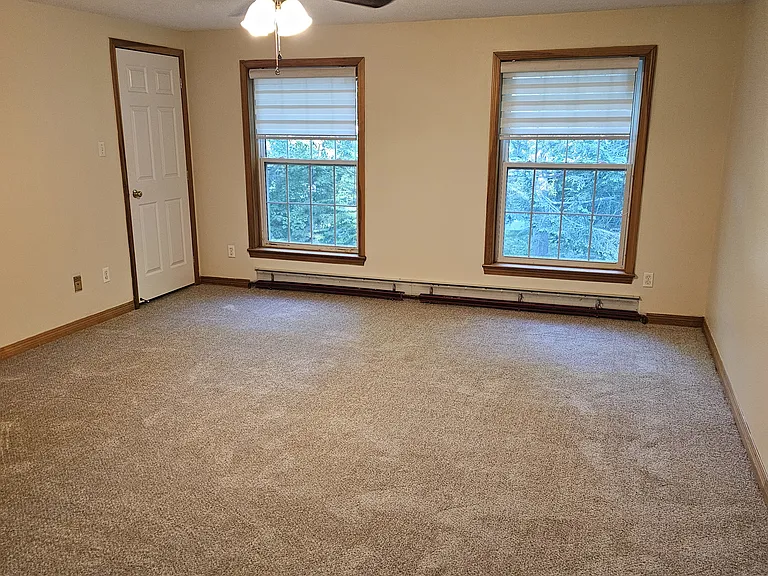 152 Exeter Rd — Photo 6