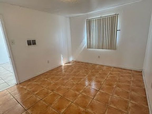 3rd image of 305 Wisconsin St NE APT C