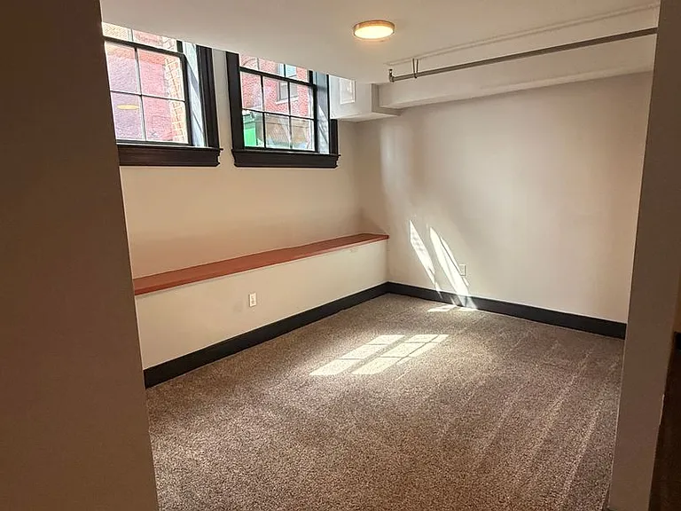 26 Washington Ave — Photo 5