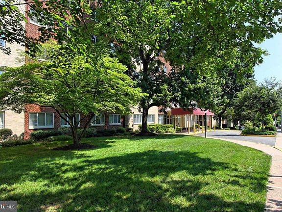 2nd image of 200 N Maple Ave APT 306