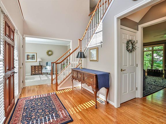 4th image of 726 Miami Heights Ct