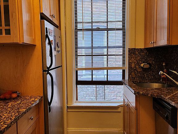 4th image of 82 Schermerhorn St APT 2A