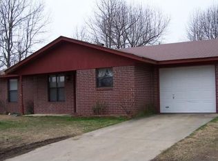 1807 SW Florida Ave, Idabel, OK 74745