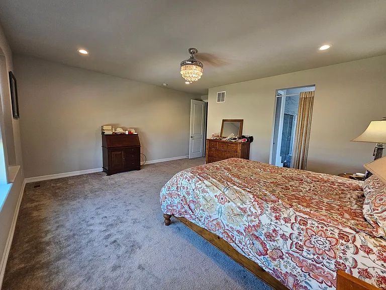 255 Rogers Ct — Photo 10