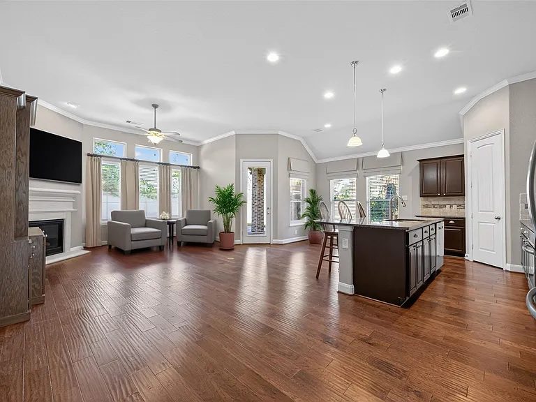 14 S Sawbridge Cir — Photo 7