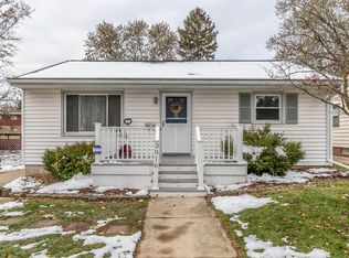 3016 Palmer St, Lansing, MI 48910
