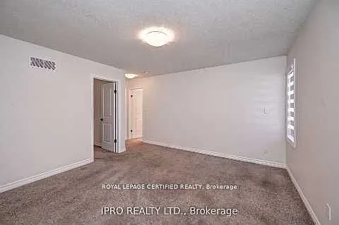 54 Pondcliffe Dr — Photo 11