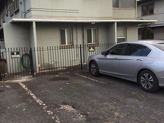 Parking lot, 1 stall for unit.