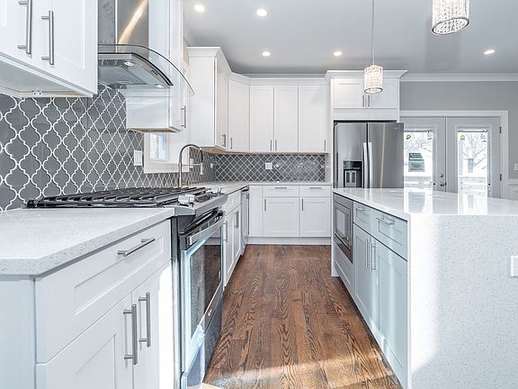 5th image of 3127 N 77th Ct