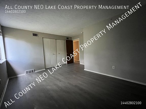 5th image of 216 Moore Rd APT 2L