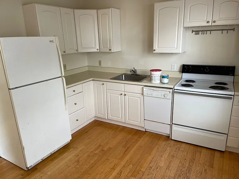 1012 N K St — Photo 3