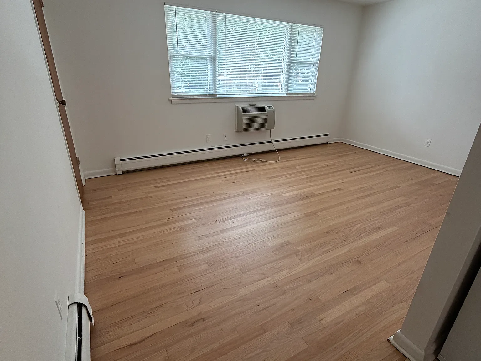Studio, $1,675 — Photo 4