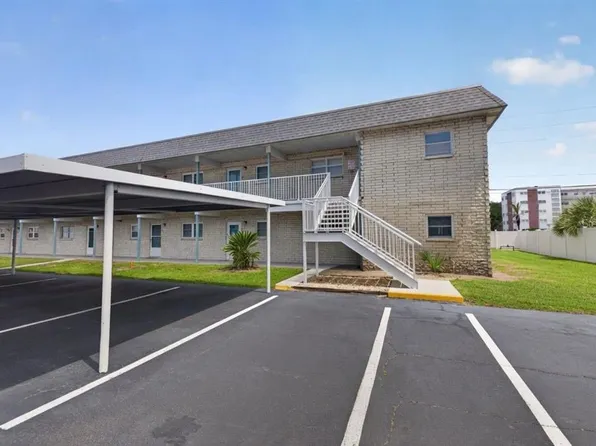 5357 81st St N APT 12, Saint Petersburg, FL 33709