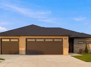 4535 Elk Creek Rd, Sioux City, IA 51106