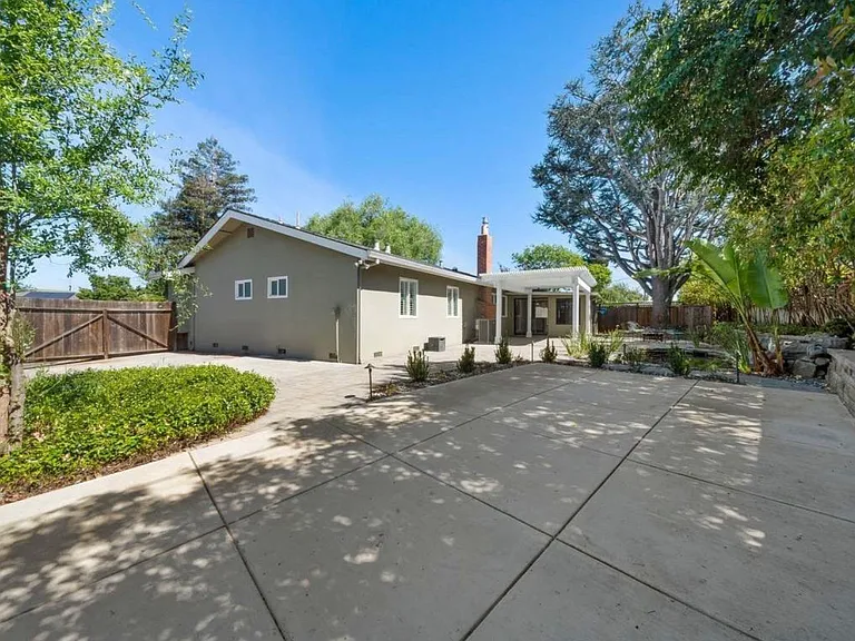 8796 Bandon Dr — Photo 26