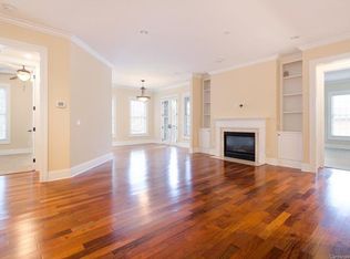 3256 Park Rd, Charlotte, NC 28209