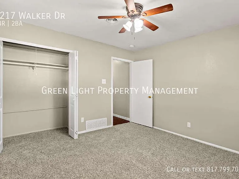 1217 Walker Dr — Photo 24