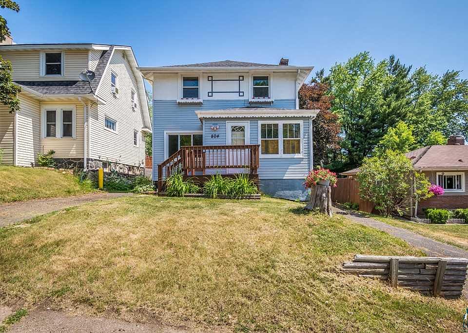 1st image of 804 N 27th Ave W