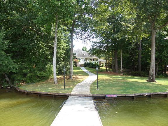 5th image of 1814 River Oaks Dr