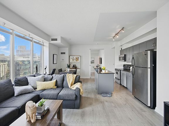 2nd image of 220 Victoria St #1307