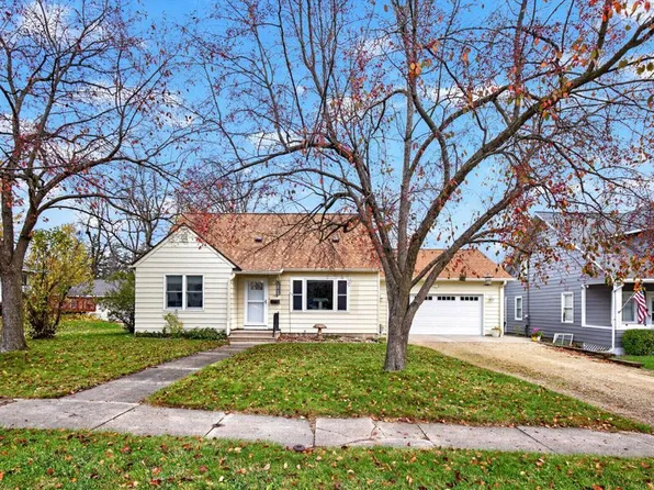 750 W 4th St, Zumbrota, MN 55992