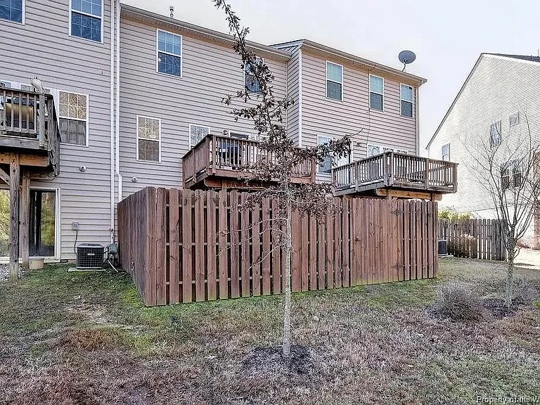 4672 Noland Blvd — Photo 25