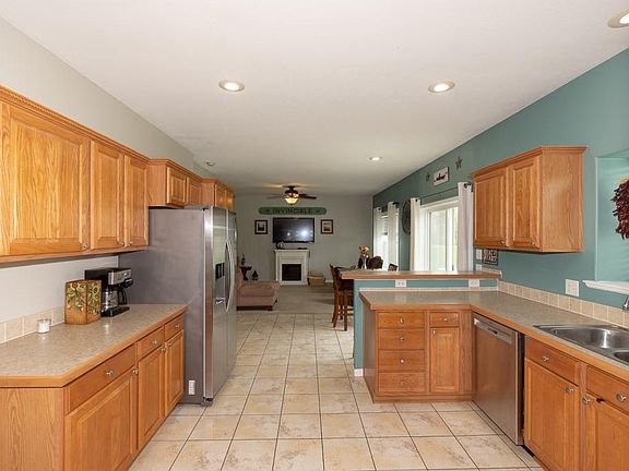 5th image of 59760 Park Side Dr