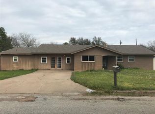 2503 SE 13th St, Mineral Wells, TX 76067