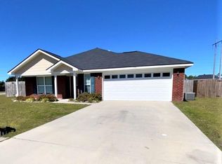 715 Waterlily Ct, Hinesville, GA 31313