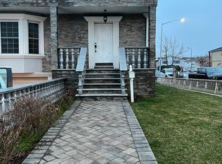 8 Birch Rd, Staten Island, NY 10303