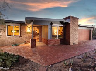 831 W Calle Ranunculo, Tucson, AZ 85704