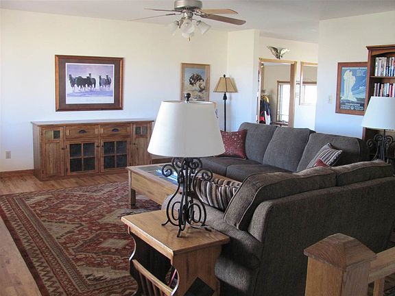 2nd image of 2304 Cottonwood Dr