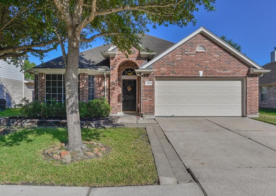1st image of 18614 Woodbreeze Dr