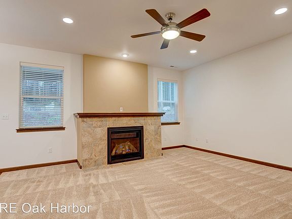 5th image of 3405 SW Fairway Point Dr