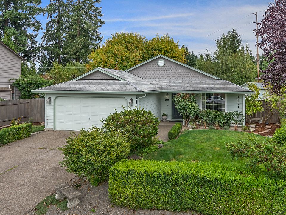 1st image of 8811 NE 164th Ave