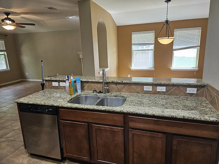 11208 Friendship Dr — Photo 22